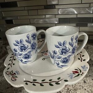 Paula Deen Spring Prelude Set of Two Coffee/Tea Mugs Blue & White Floral Kitchen
